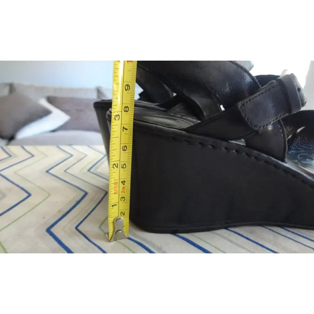 Born Du Jour Black Leather Wedge Sandals Ankle Strap Slingback Comfort Womens 9